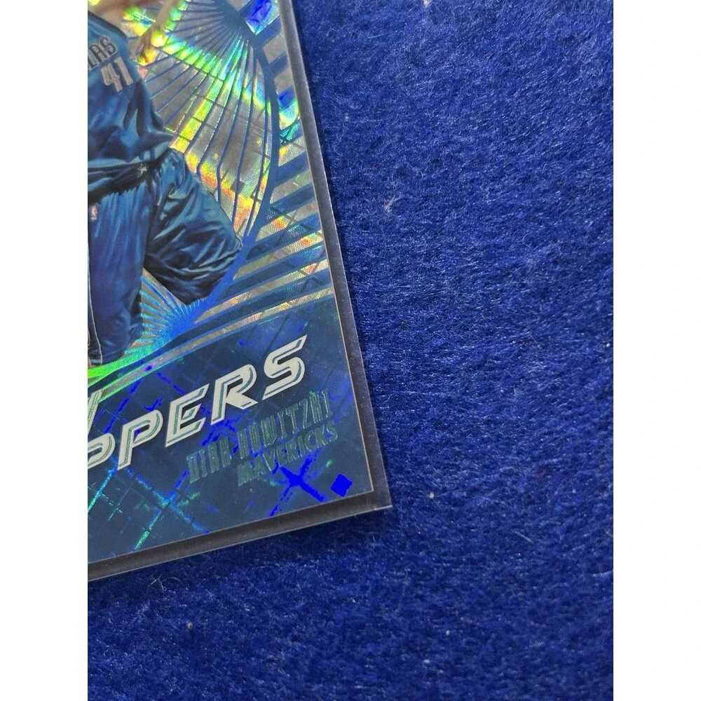 2016-17 Panini Revolution Show Stoppers Dirk Nowitzki #8  #’d /100 Mavericks